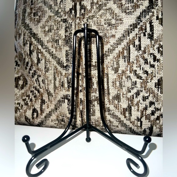 Bundle of 2 Iron Wallet, decorative plate, art display stands NWT - Picture 4 of 6